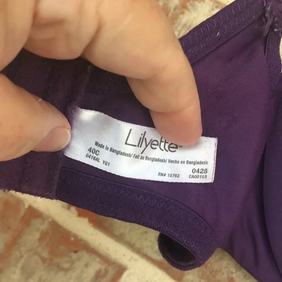 Lilyette Purple Lace Underwire Unlined Bra - Picture 7 of 8